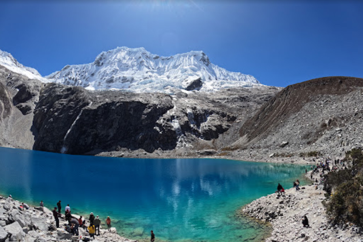 lagunas mas hermosas del peru laguna 69